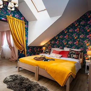 W Starej Karczmie Bed & Breakfast Liszki