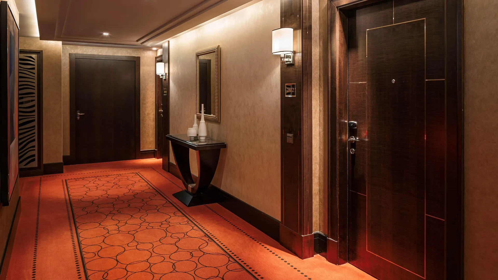 Waldorf Astoria Berlin Otel