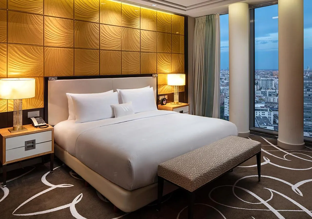 Waldorf Astoria Berlin Otel 5*,