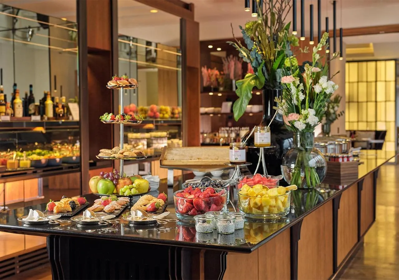 Waldorf Astoria Berlin Otel