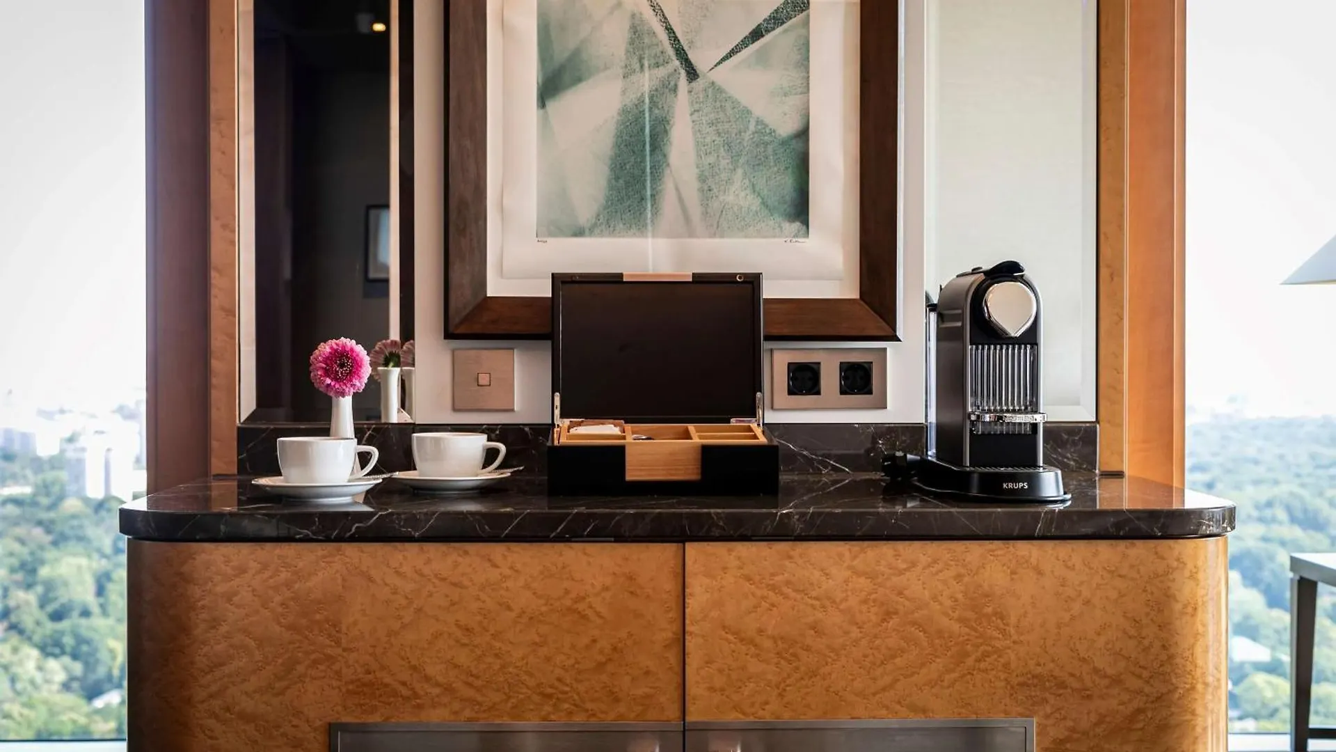 Waldorf Astoria Berlin Otel 5*,  Almanya