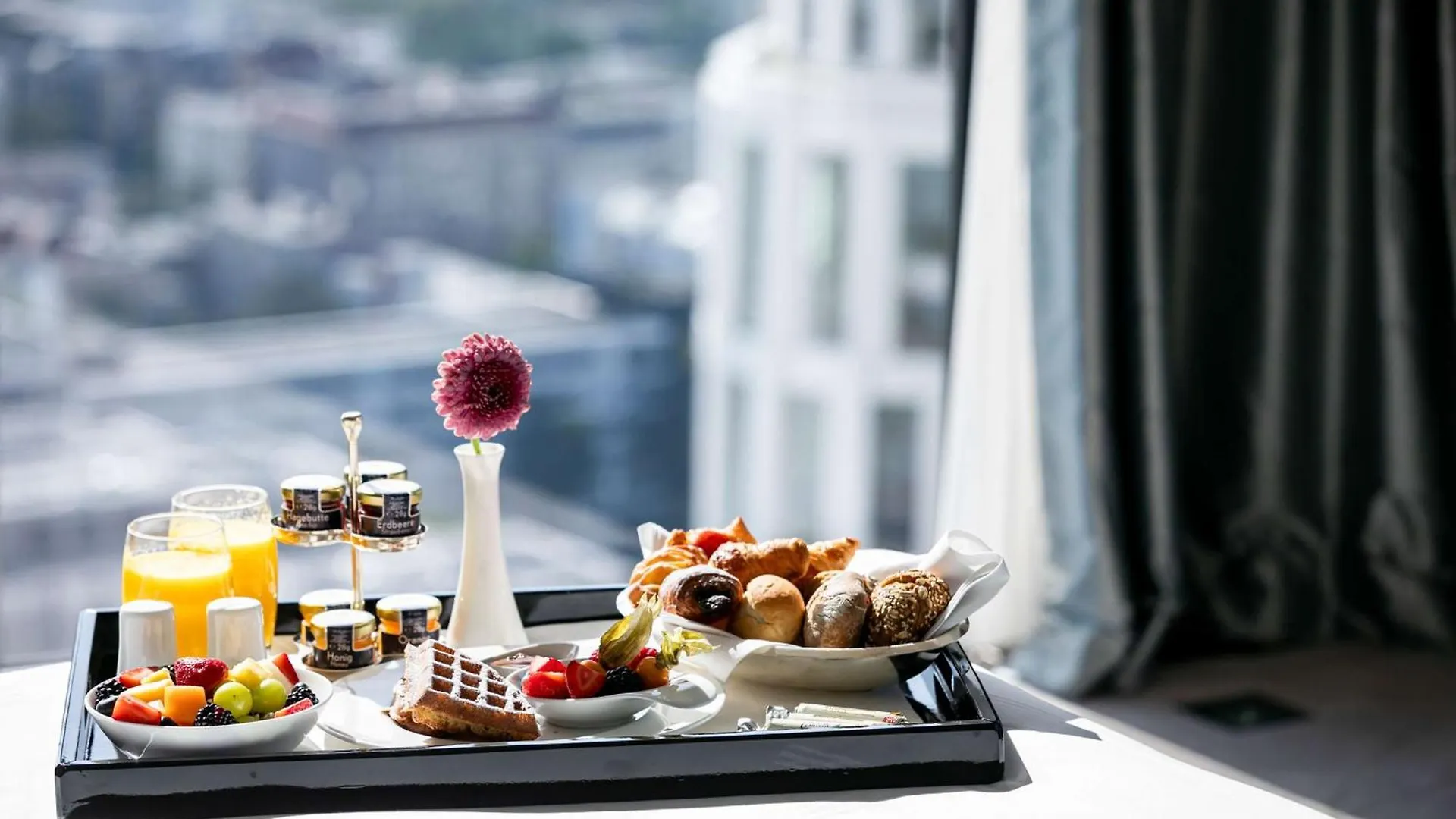 Waldorf Astoria Berlin Otel Almanya