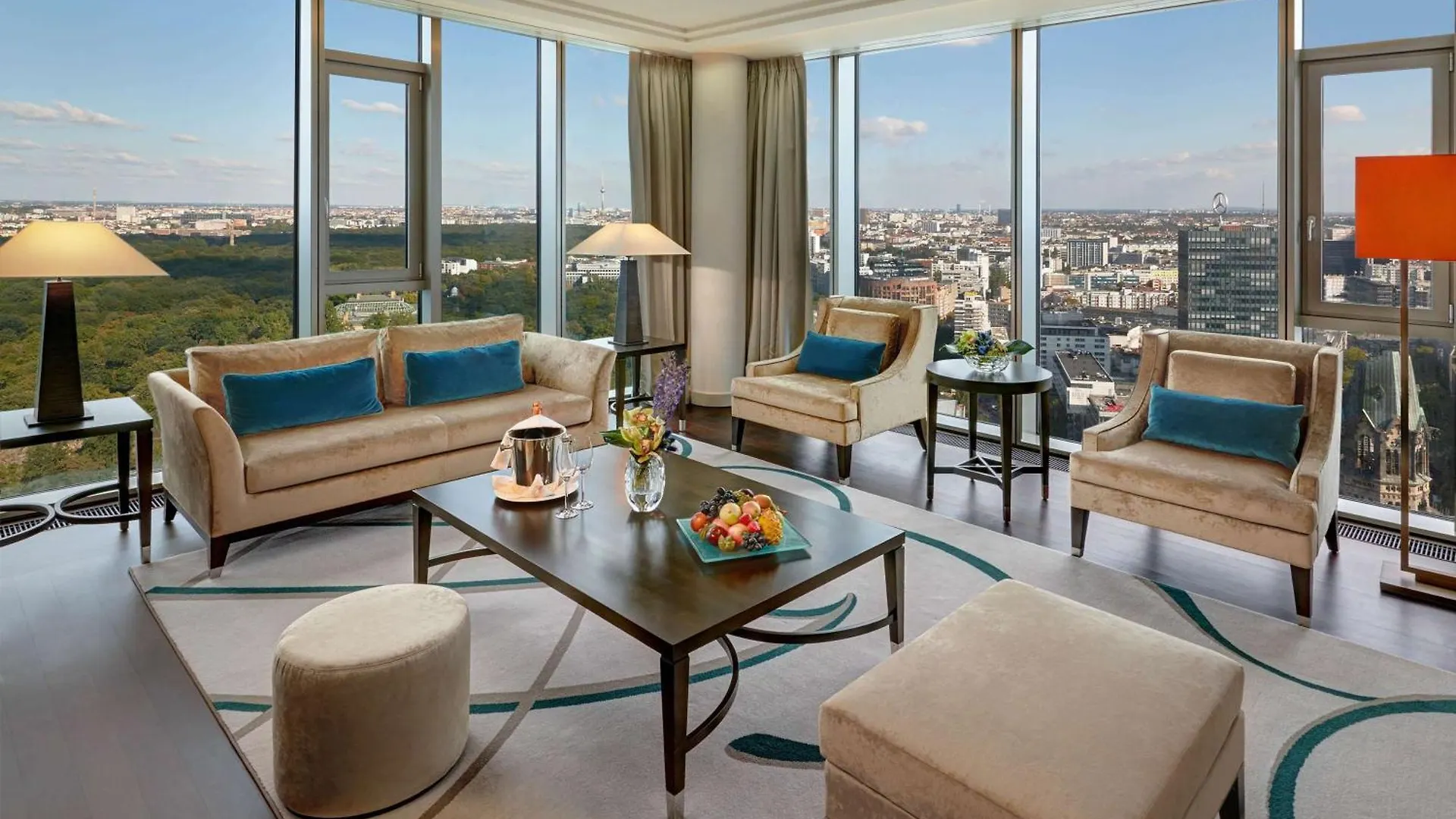 Waldorf Astoria Berlin Otel