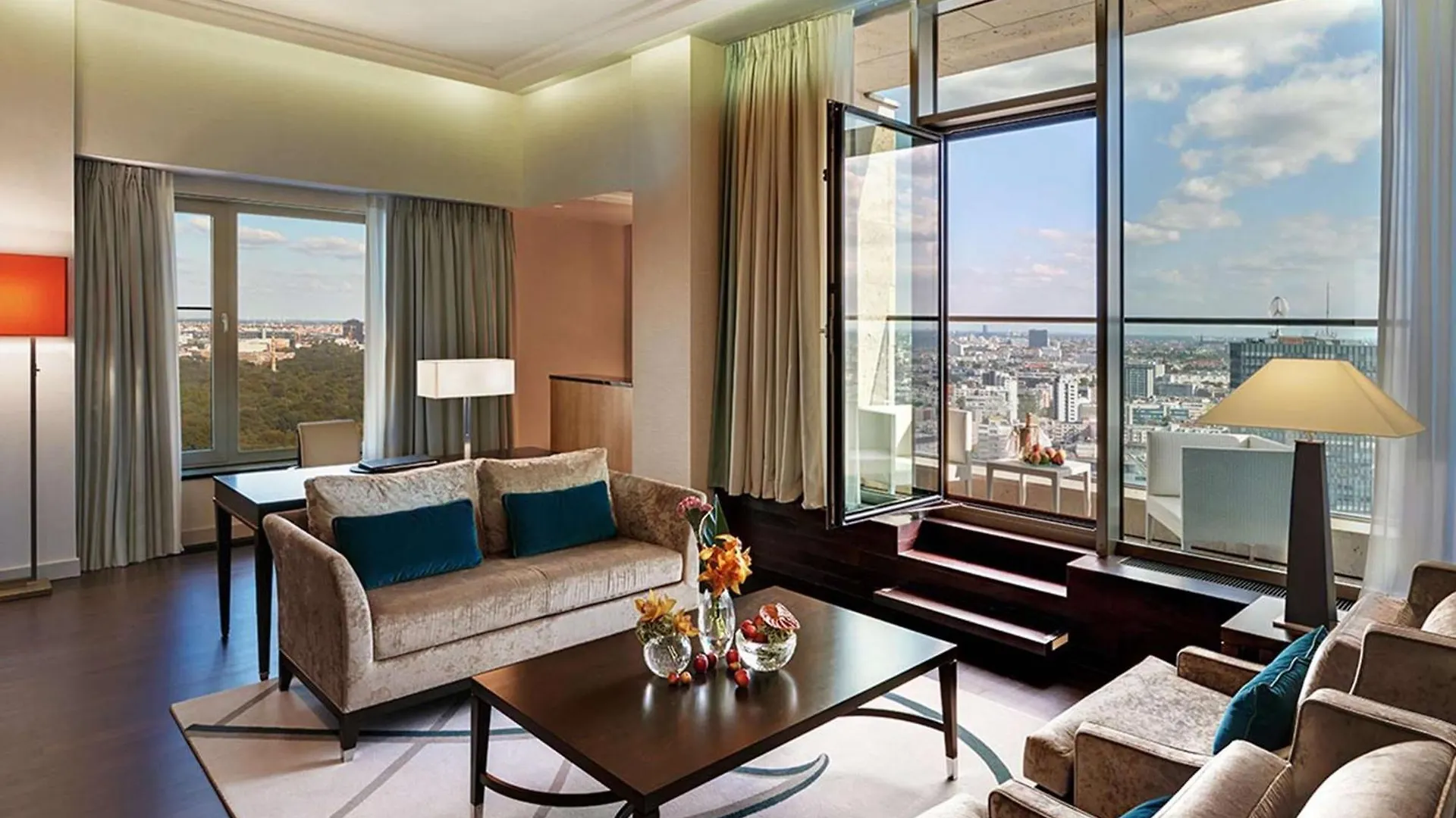 Waldorf Astoria Berlin Otel