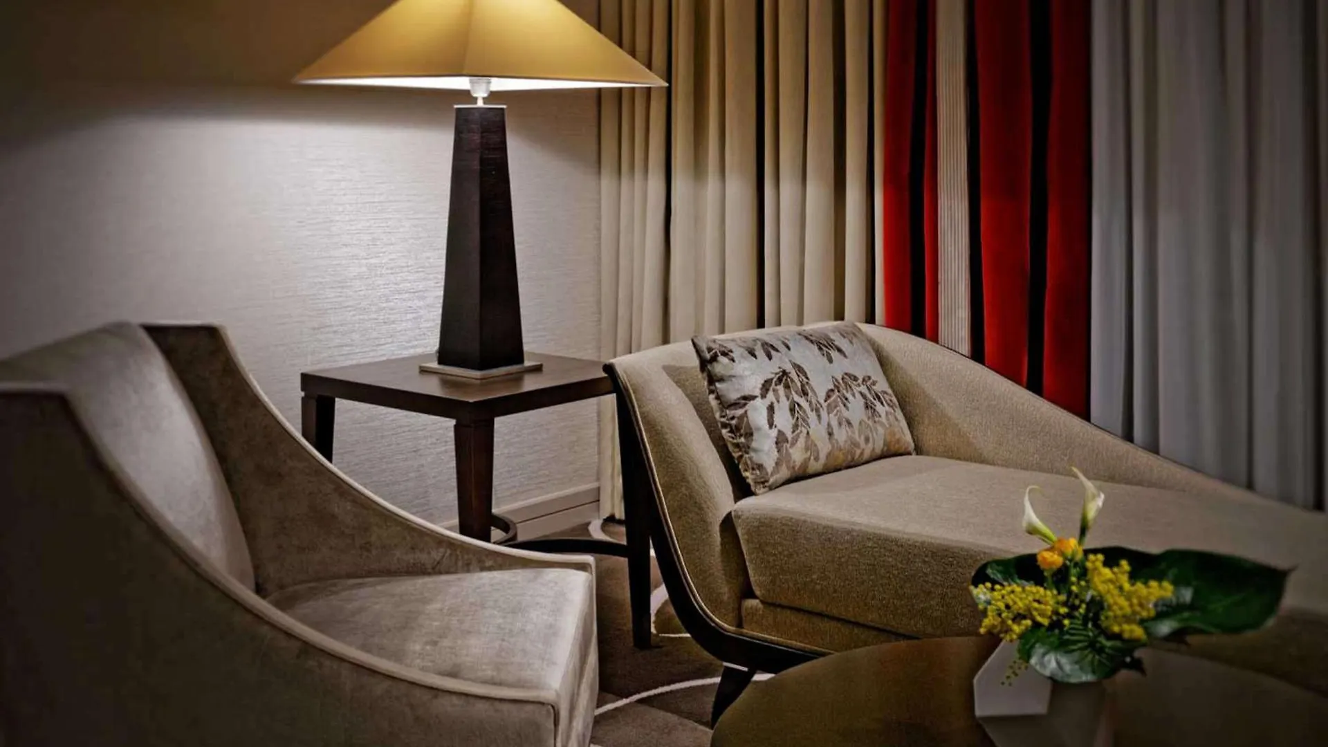 Waldorf Astoria Berlin Otel 5*,