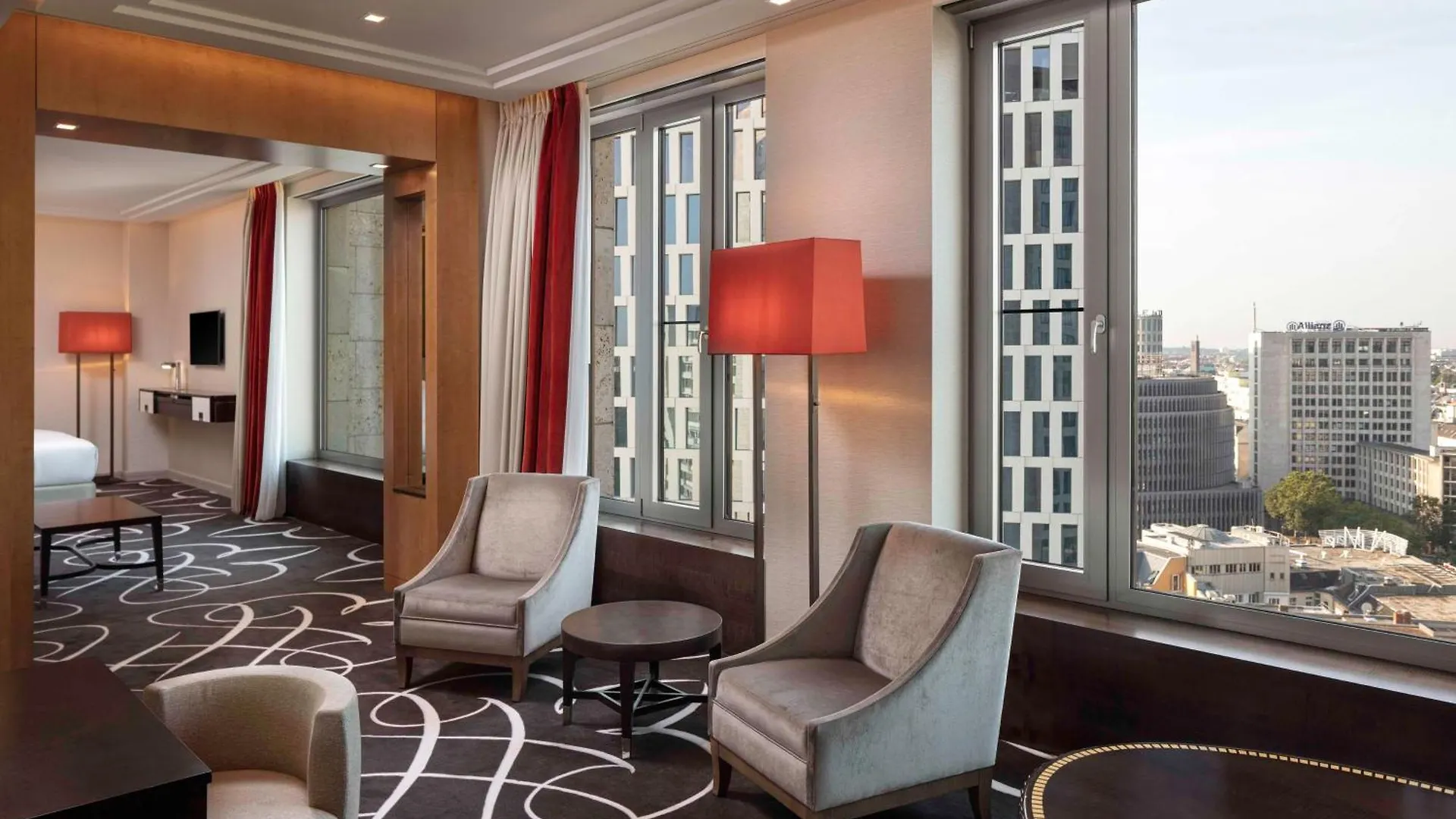 Waldorf Astoria Berlin Otel