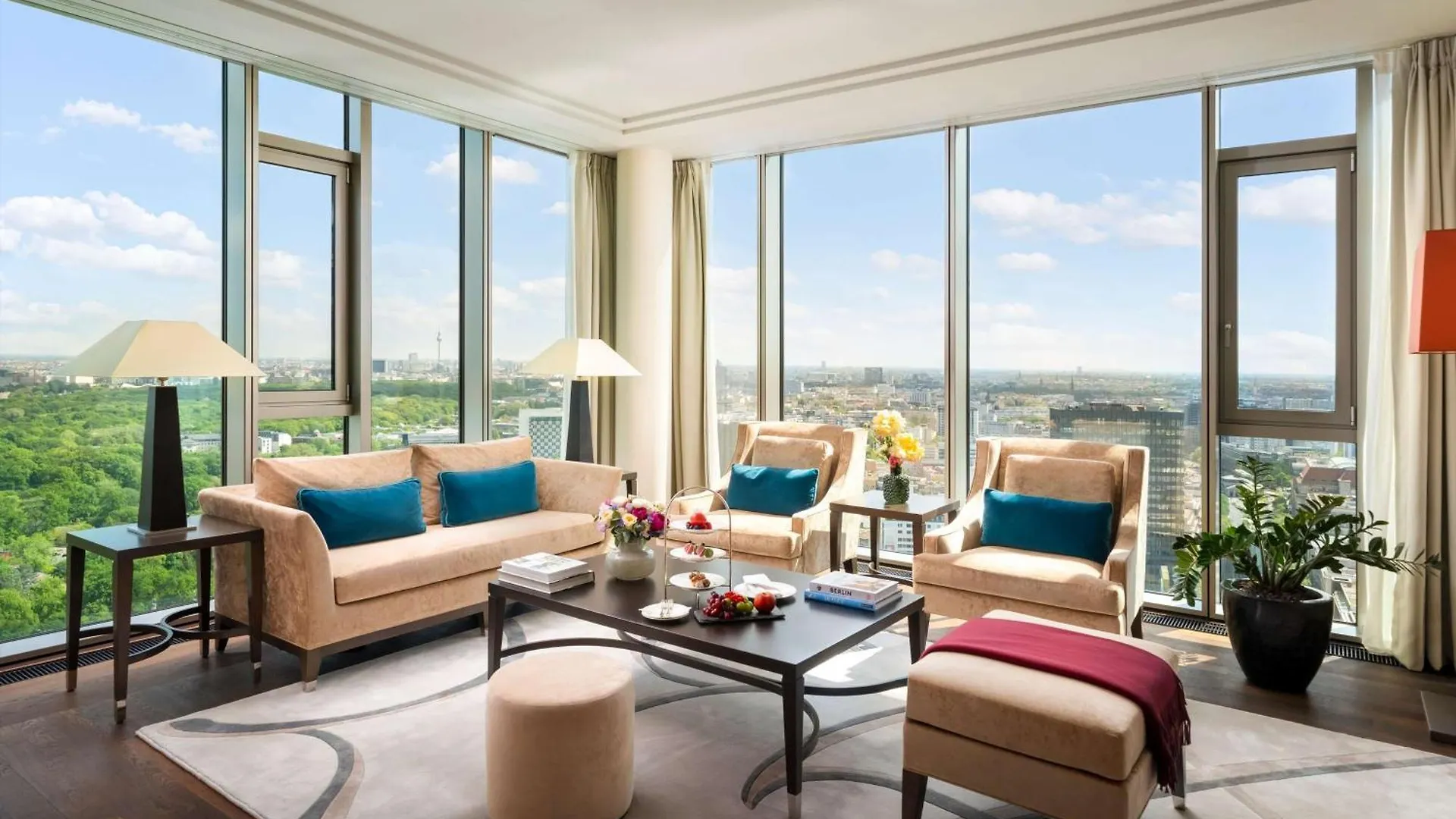 Waldorf Astoria Berlin Otel